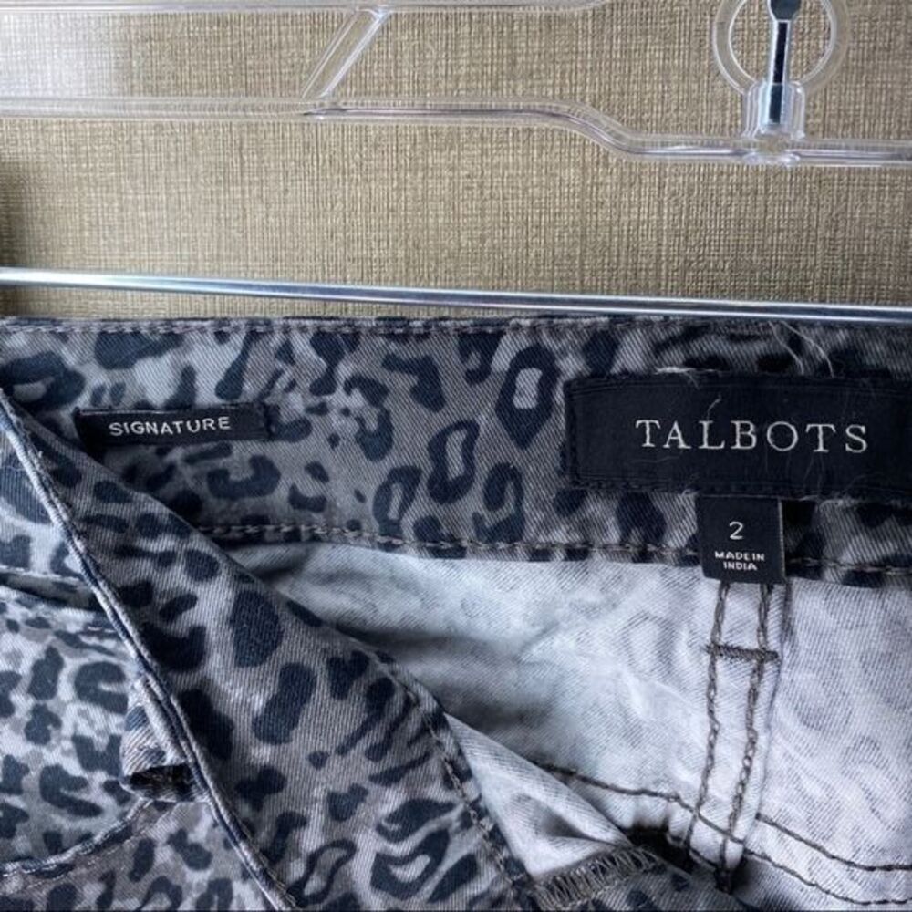 Talbots Signature Leopard Print Jeans Size 2 Gray Straight Leg Stretch Pants NWT - Picture 8 of 9
